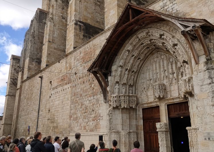 Visite guidée de la Flamboyante Cathédrale Saint-Pierre