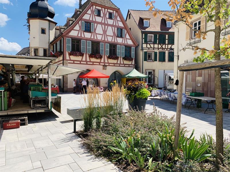 Petit marché du terroir du samedi matin