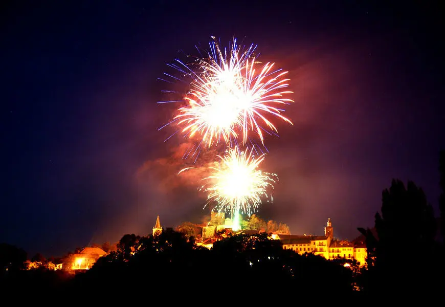 Seyne les Alpes fête le 14 Juillet dans la rue