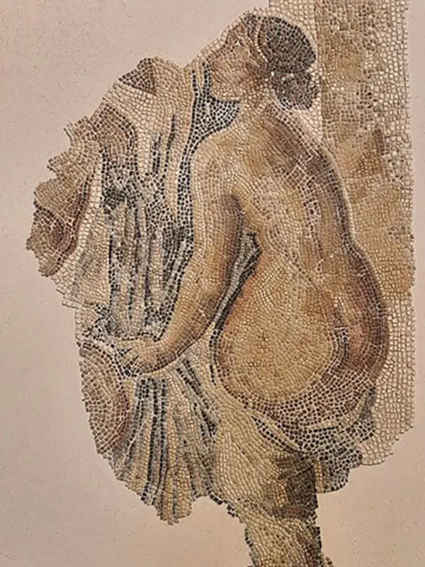 Balade urbaine "Sur les traces de l’archéologie du genre : De l’église Saint Laurent au Musée d’Histoire de Marseille"