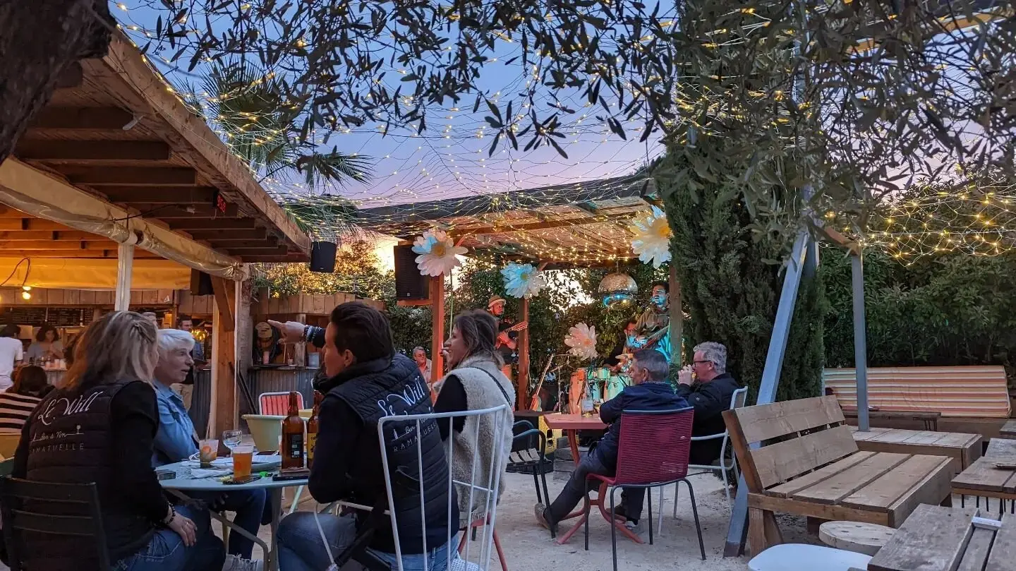 "Live music ultra dansant" à l'After Beach