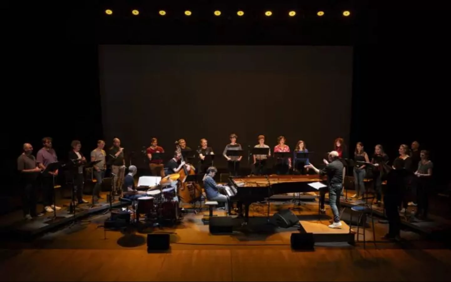 CHOEUR DE CHAMBRE, LES ELEMENTS & PAUL LAY TRIO – Waves of light