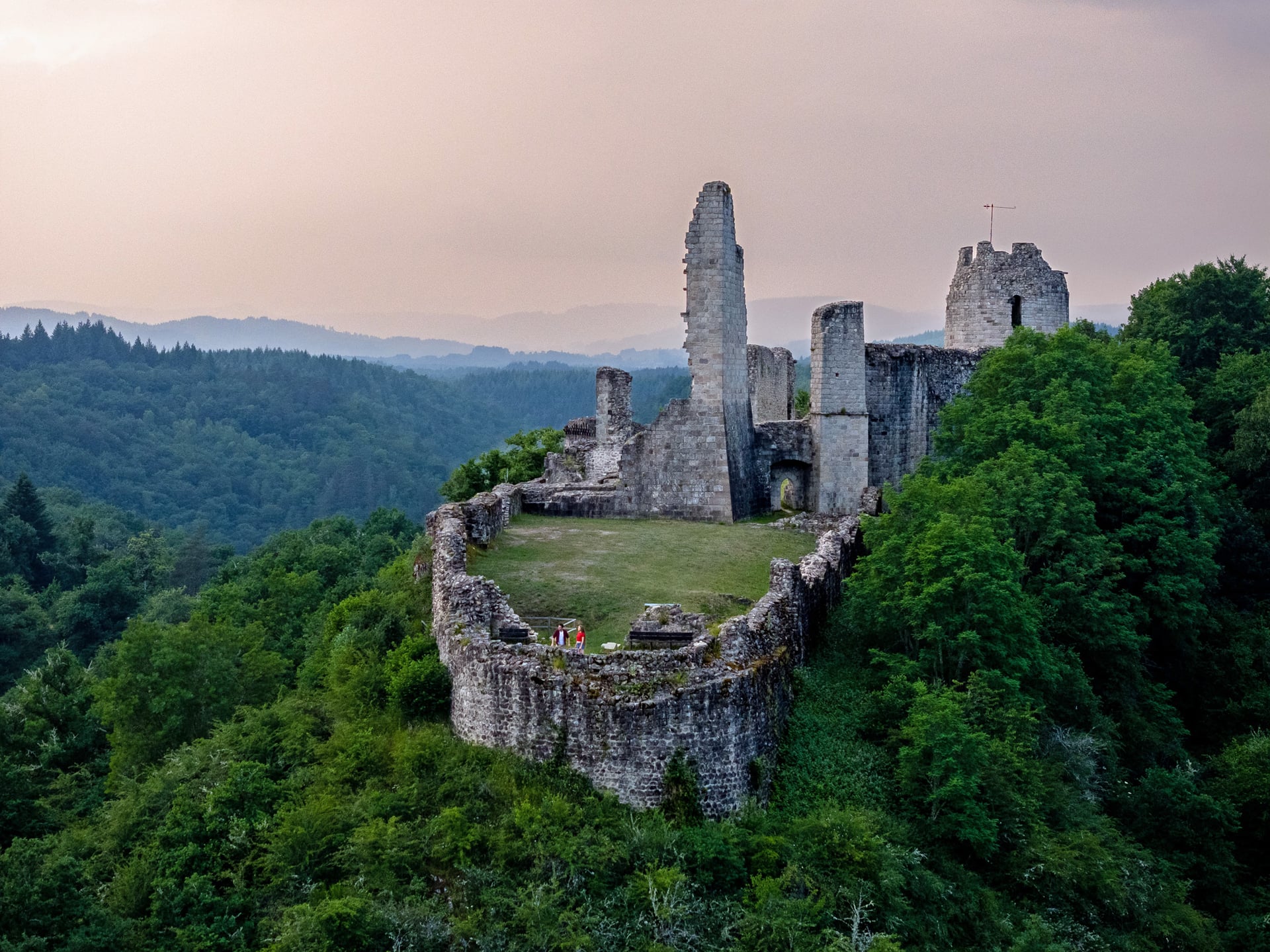 Balades secrètes en Corrèze - Sur les traces des Troubadours