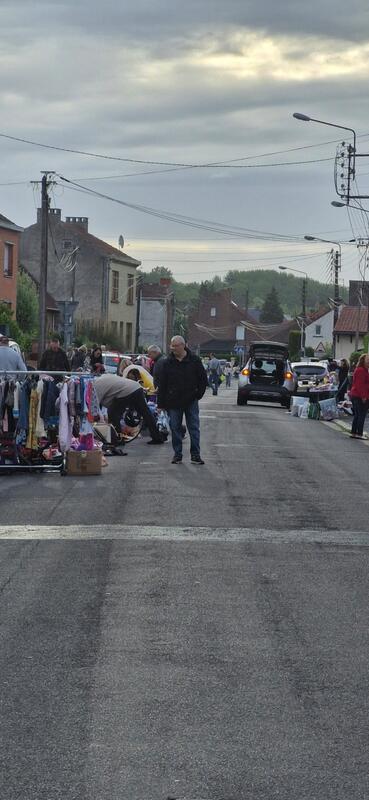 Brocante du bas liez