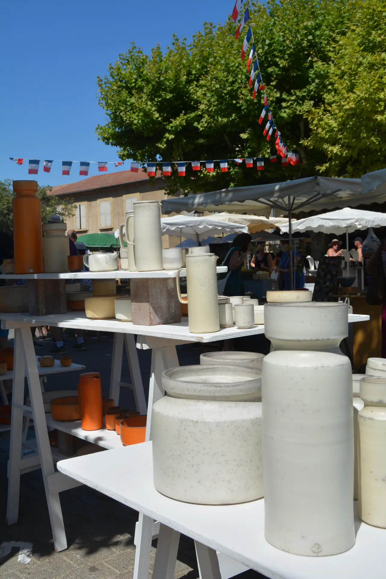 Marché de la céramique de Forcalquier