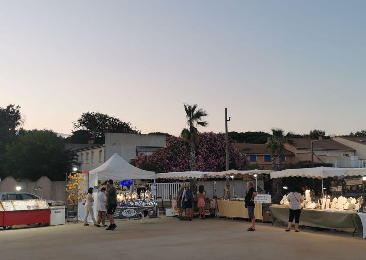 Marché Nocturne Portiragnes Plage Place du Languedoc
