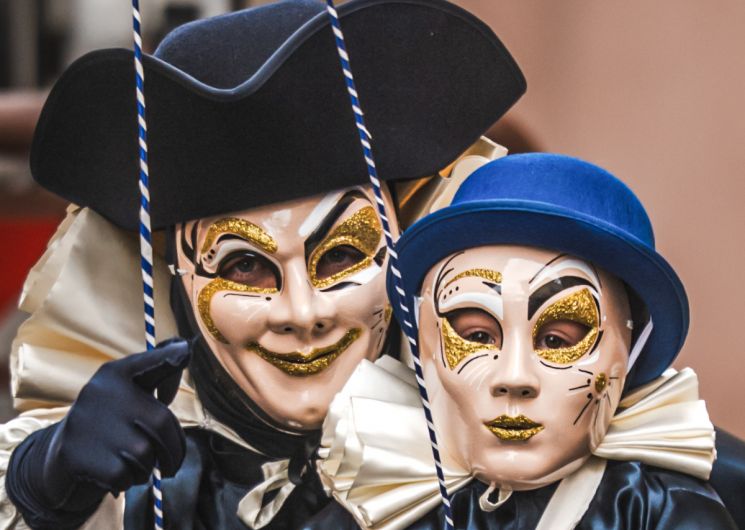 CARNAVAL DE LIMOUX 2027 – LES ESTABOUSITS ET LAS COUDENOS