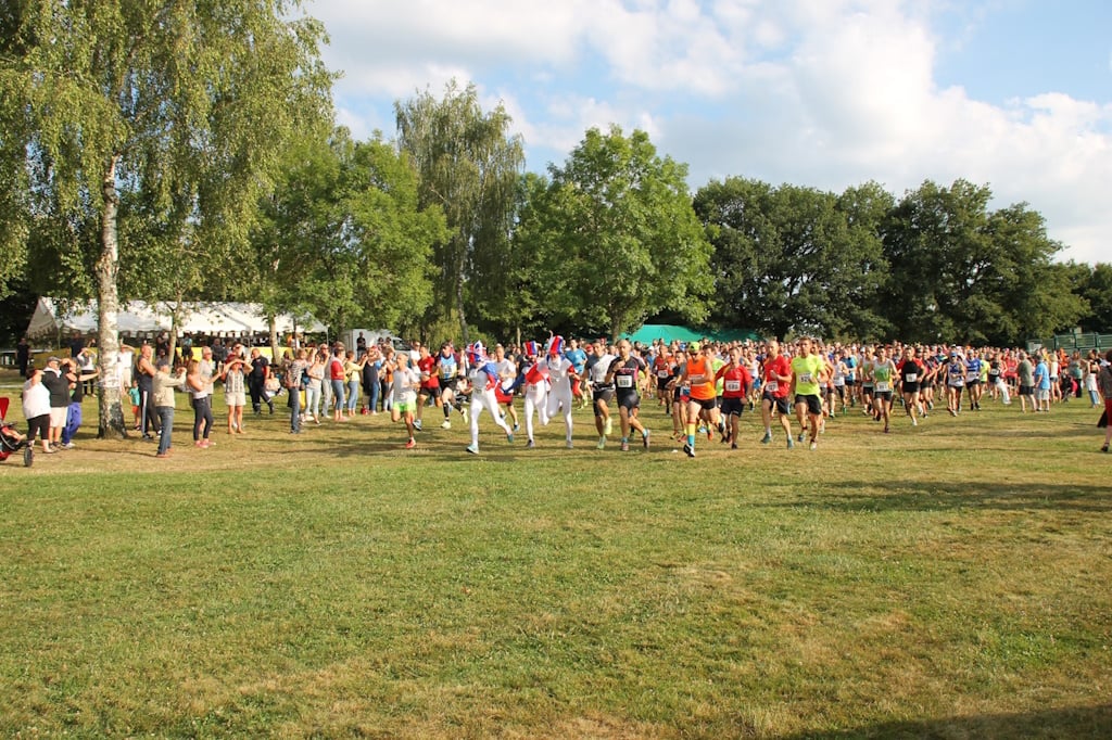 Festival des Bandafolie’s - messe, Bandafoulées, concerts, bodega
