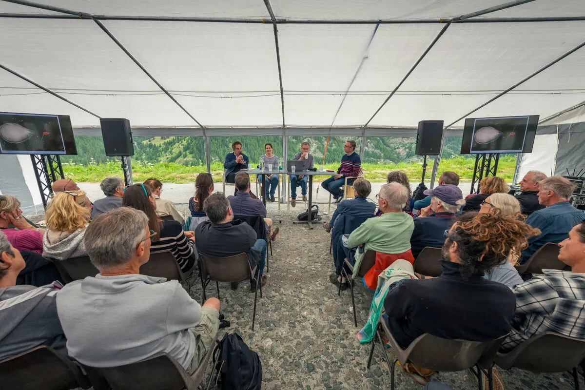 Rencontre en ciel pur - Table ronde "Le cosmos, un univers coloré ?"