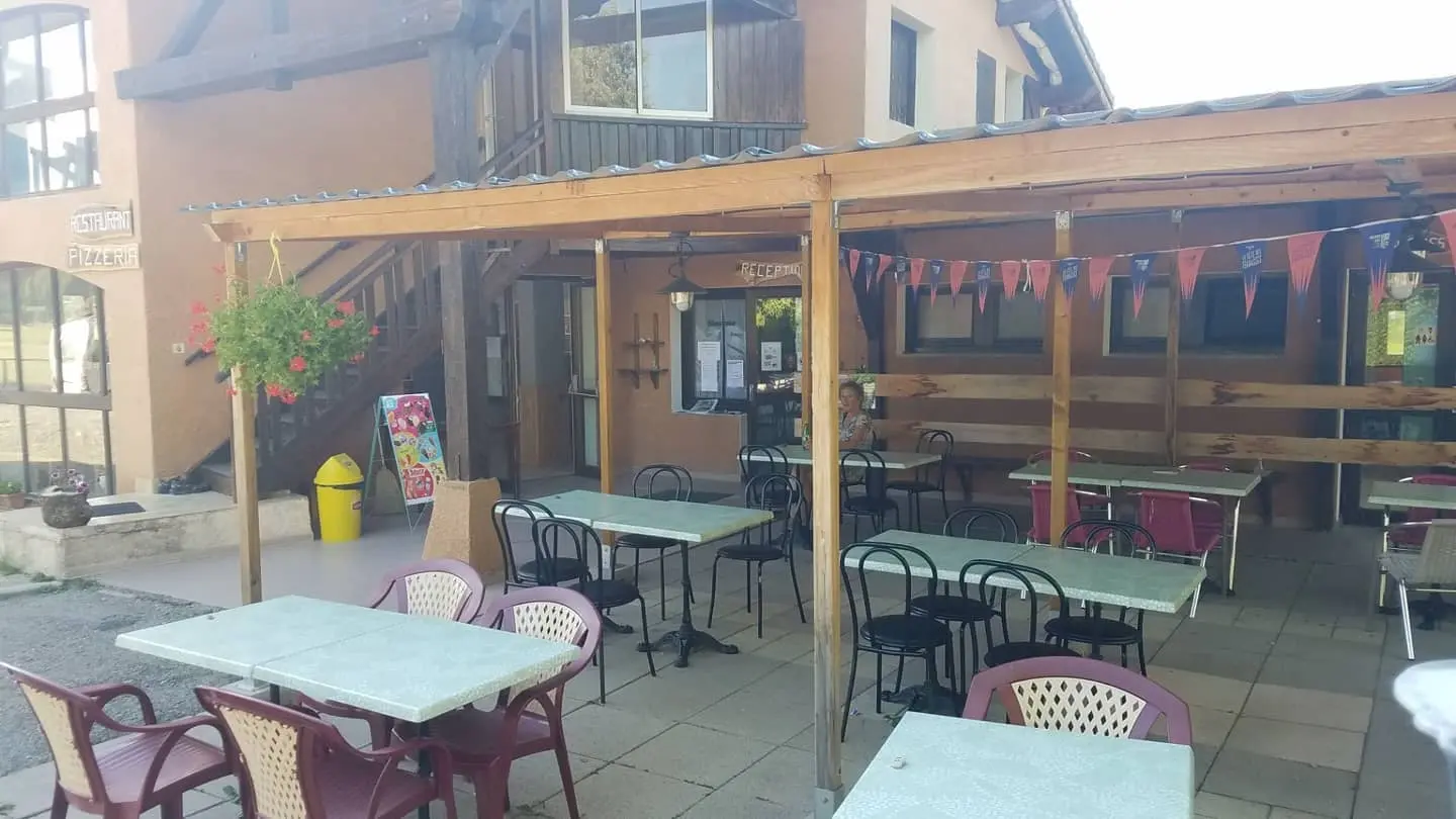 Soirée animée par ELECTRIC'S et repas au camping la Garrigue