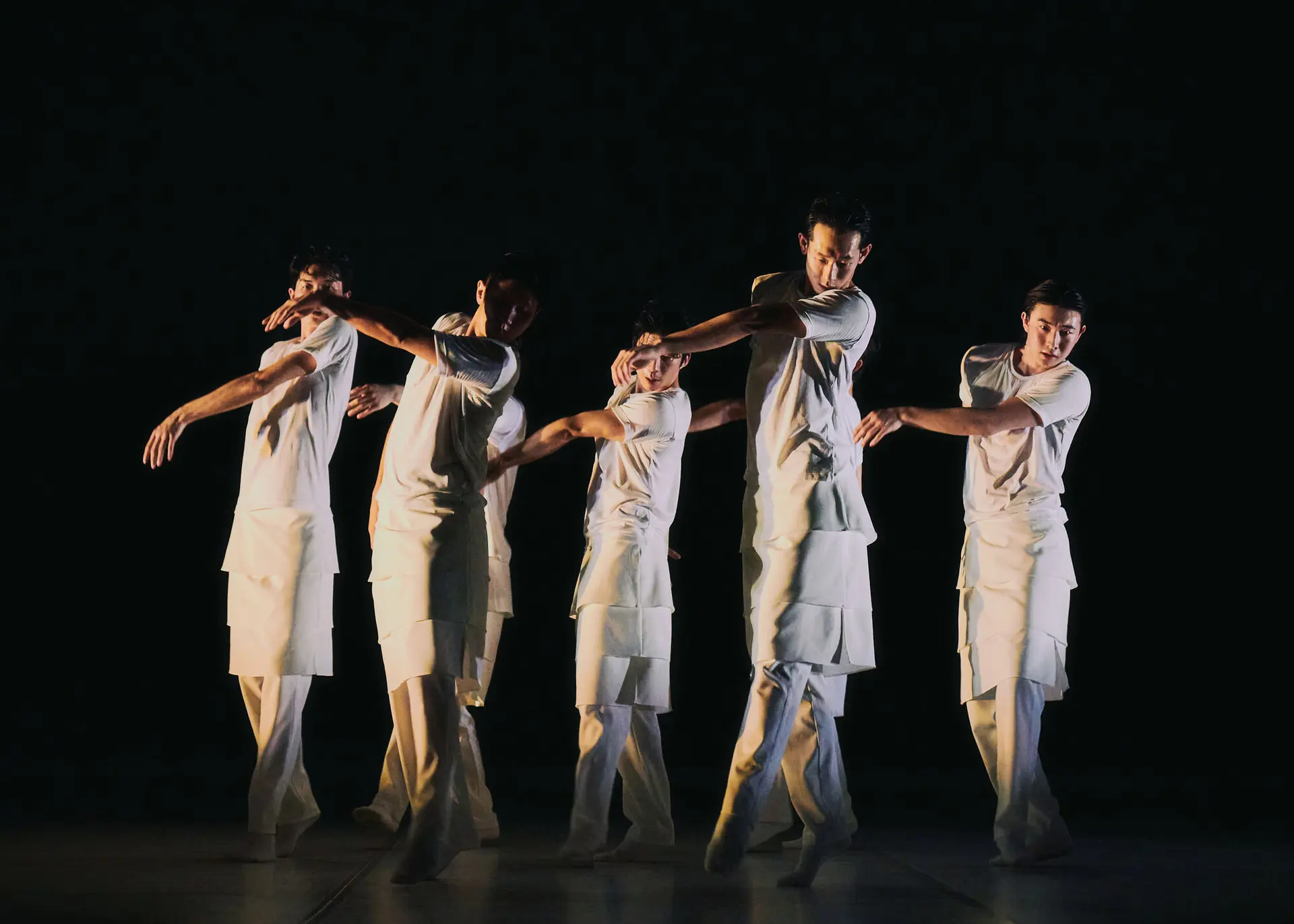 Modern Table Dance Company - "Medita"