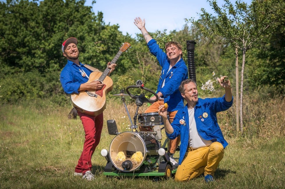 Place aux mômes : Deux poussins égalent trois