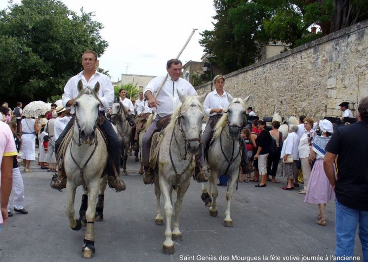 FÊTE LOCALE – SAINT GENIÈS-DES-MOURGUES