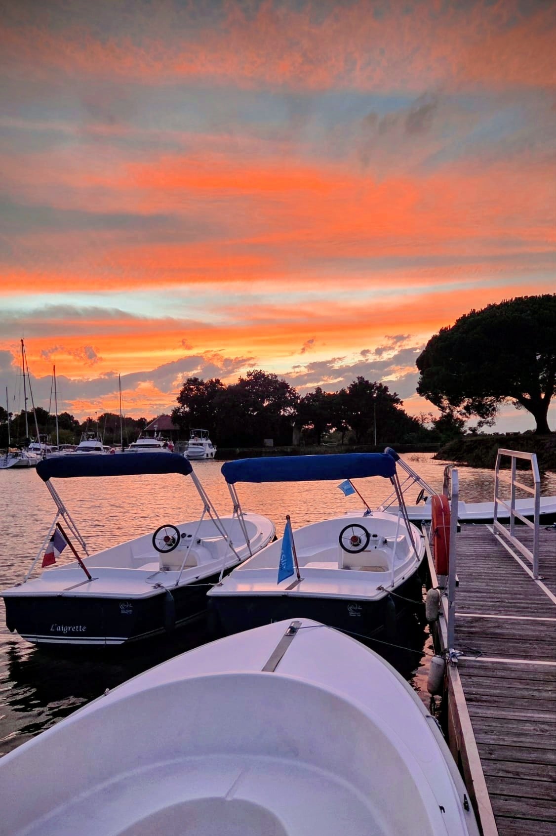Bateau électrique sans permis : Sortie crépusculaire