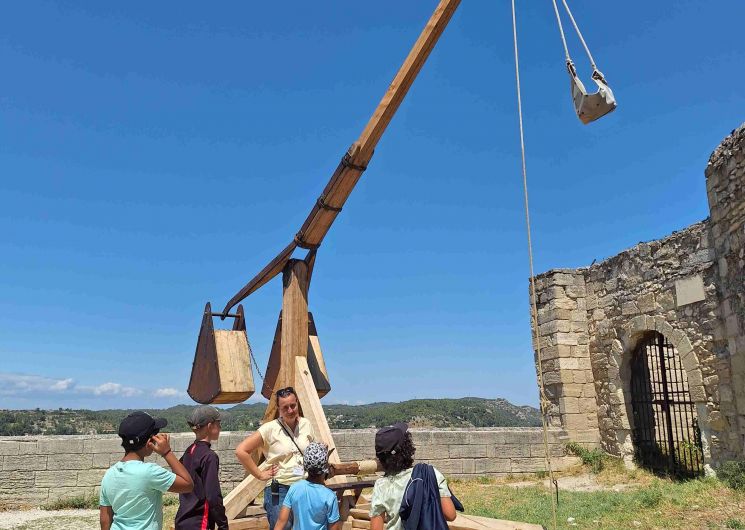 Visite de l’exposition du Fort Saint-André en famille
