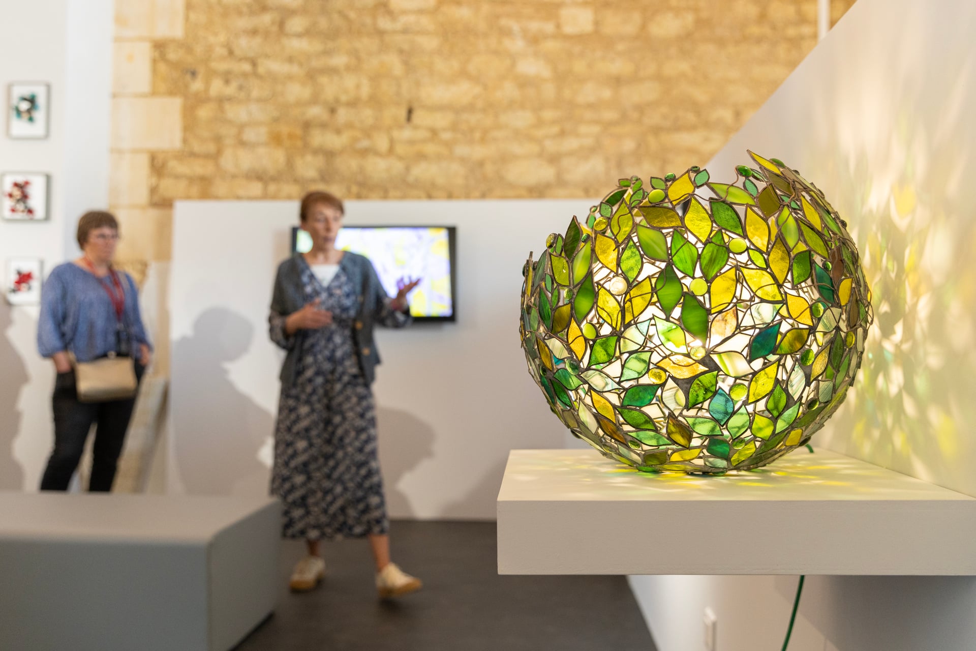 Août : le mois du Tiffany, au Musée du Vitrail de Grand Poitiers