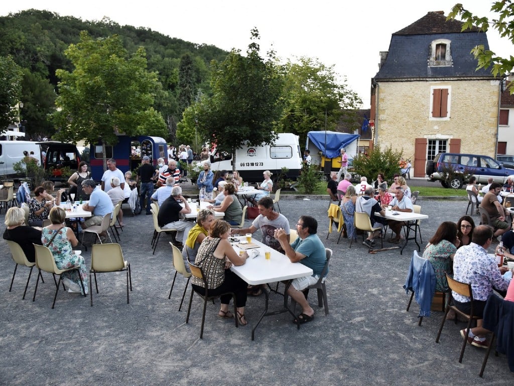 Marché gourmand et soirée dansante