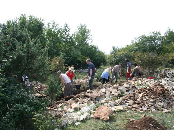 CHANTIER NATURE : Entre pierres et nature à la Montagne de la Chaume à Nantoux