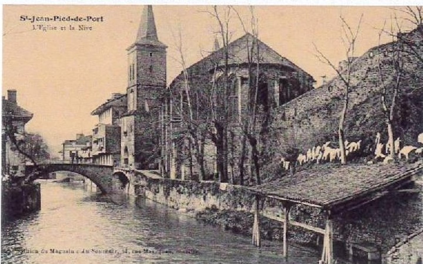 Visite guidée : Raconte moi Saint-Jean-Pied-de-Port "avant/après" : un voyage dans le temps