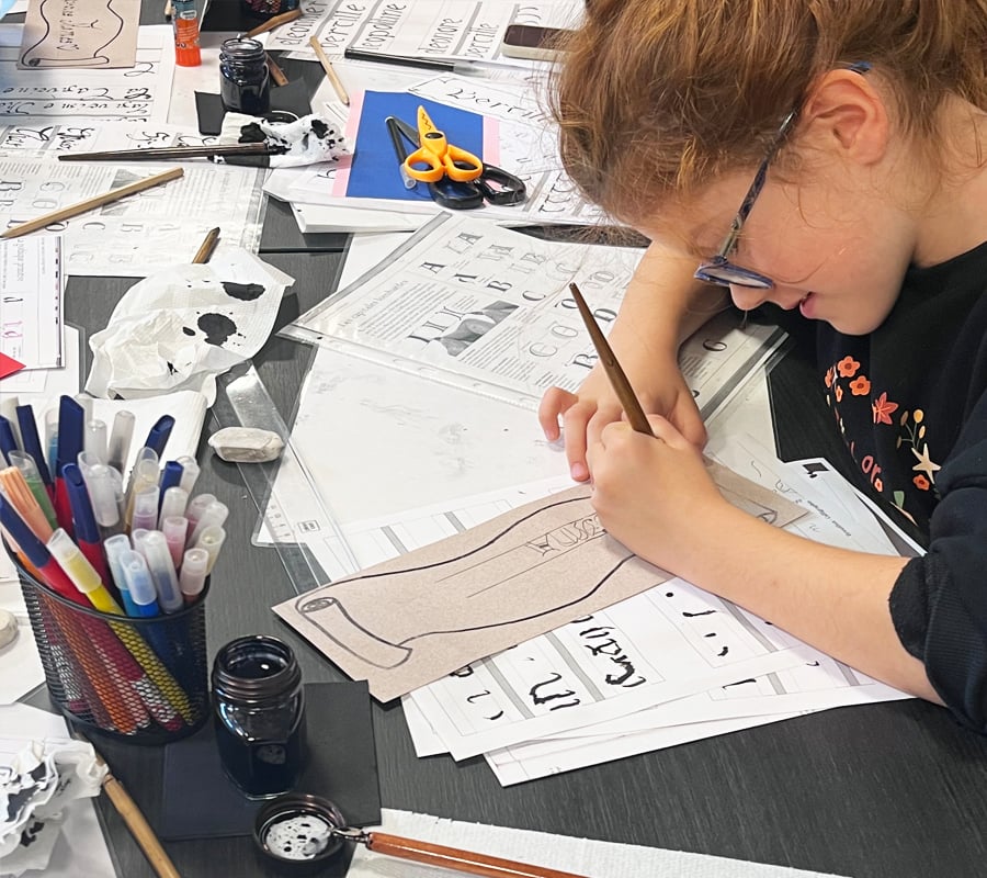 Lettrine et décor végétal