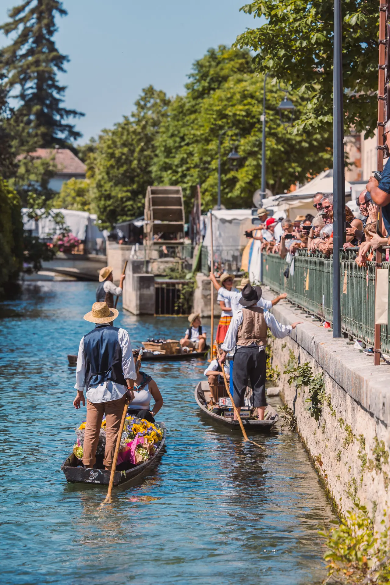 Le Marché Flottant