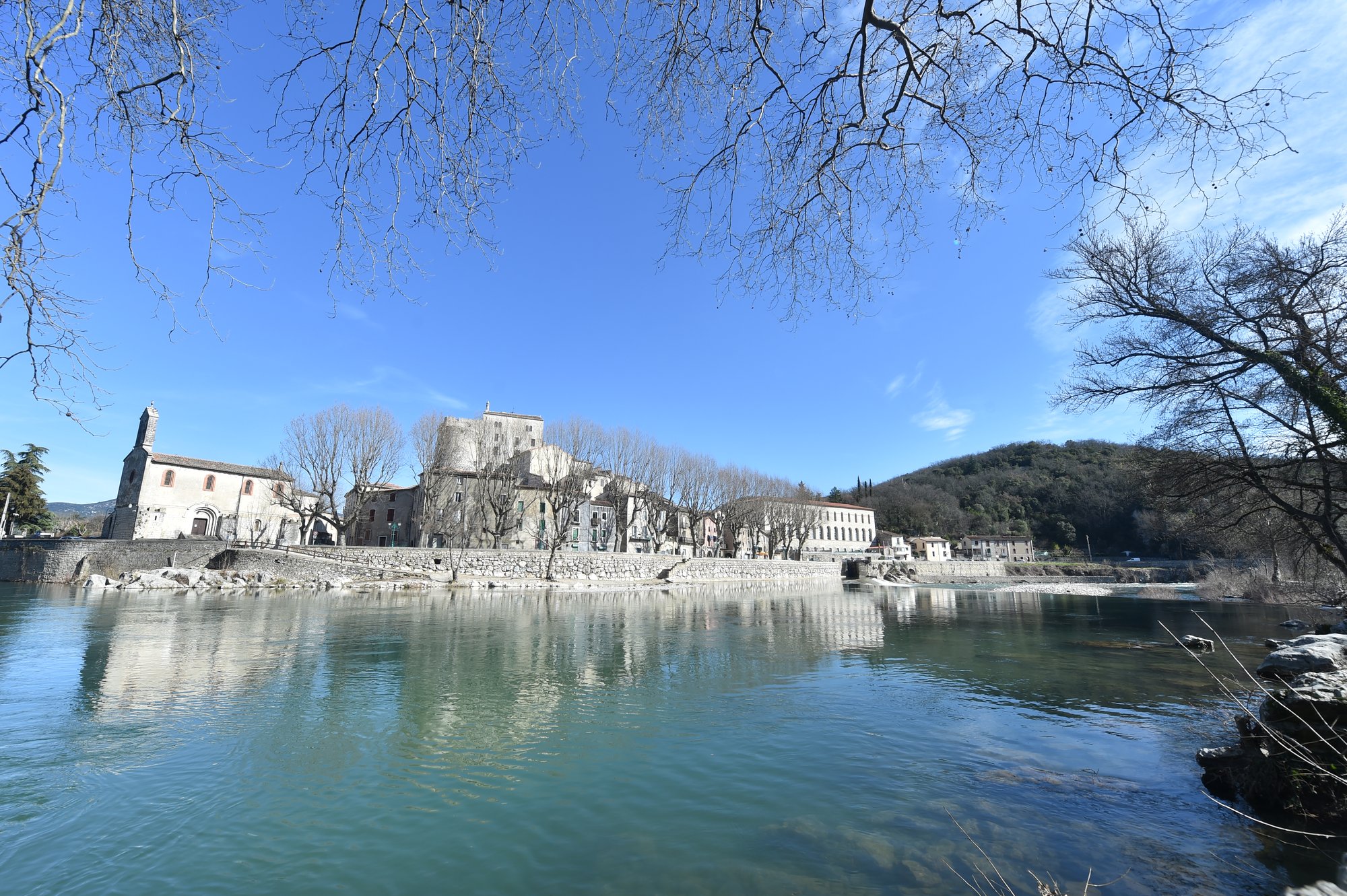 LE FESQUET M’A DIT  ….. OBSERVER, ÉCOUTER, JOUER, COMPRENDRE…