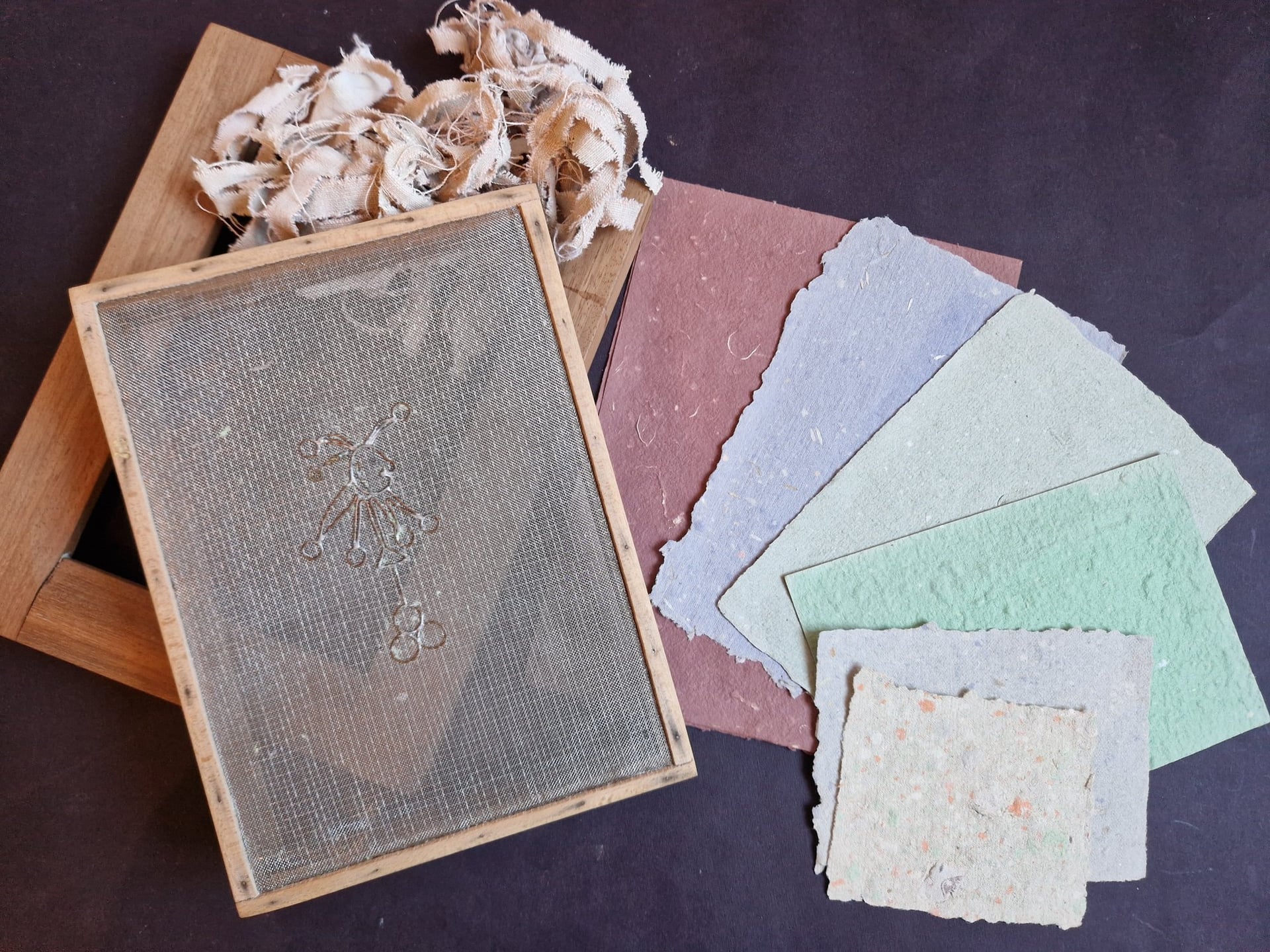Atelier  famille “Apprentis papetiers et création naturelles”