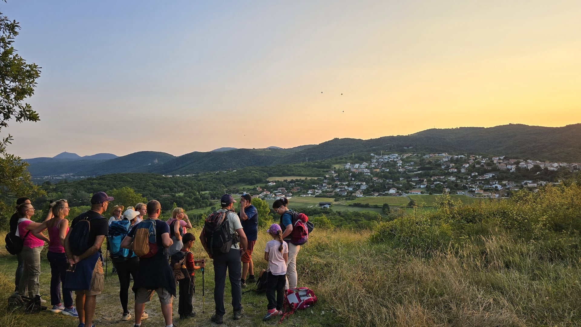 Les Randonnées coucher de soleil - Sur les hauteurs de Châtel-Guyon Puy Bechet