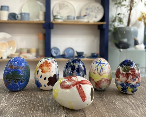 Atelier de décoration d’œufs en porcelaine