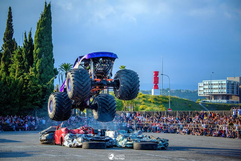 Idée de sortie en famille à Strasbourg : spectacle de cascades et Monster Trucks