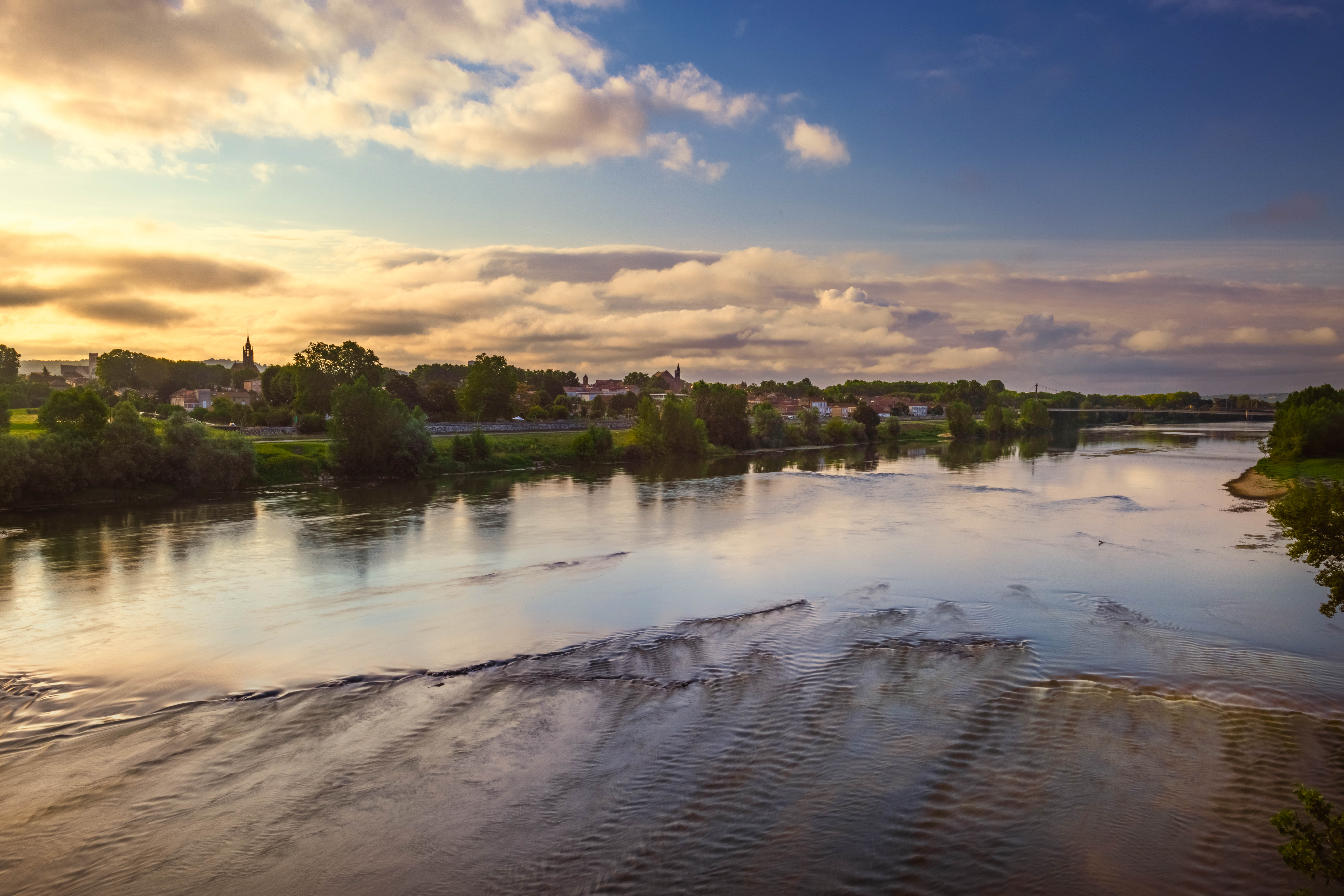 Agen, une ville attachante et son fleuve