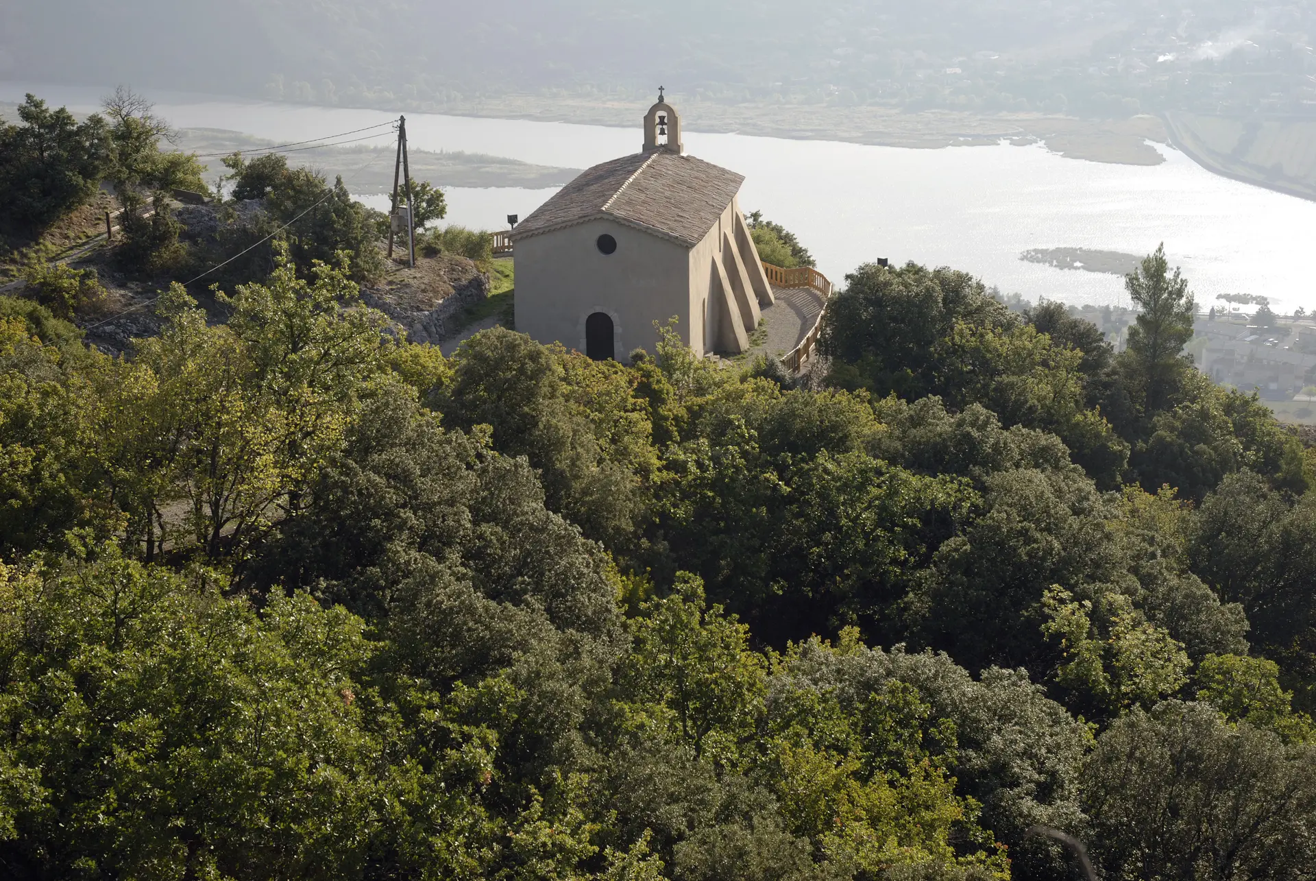 Visite de la chapelle Saint-Jean à Château-Arnoux