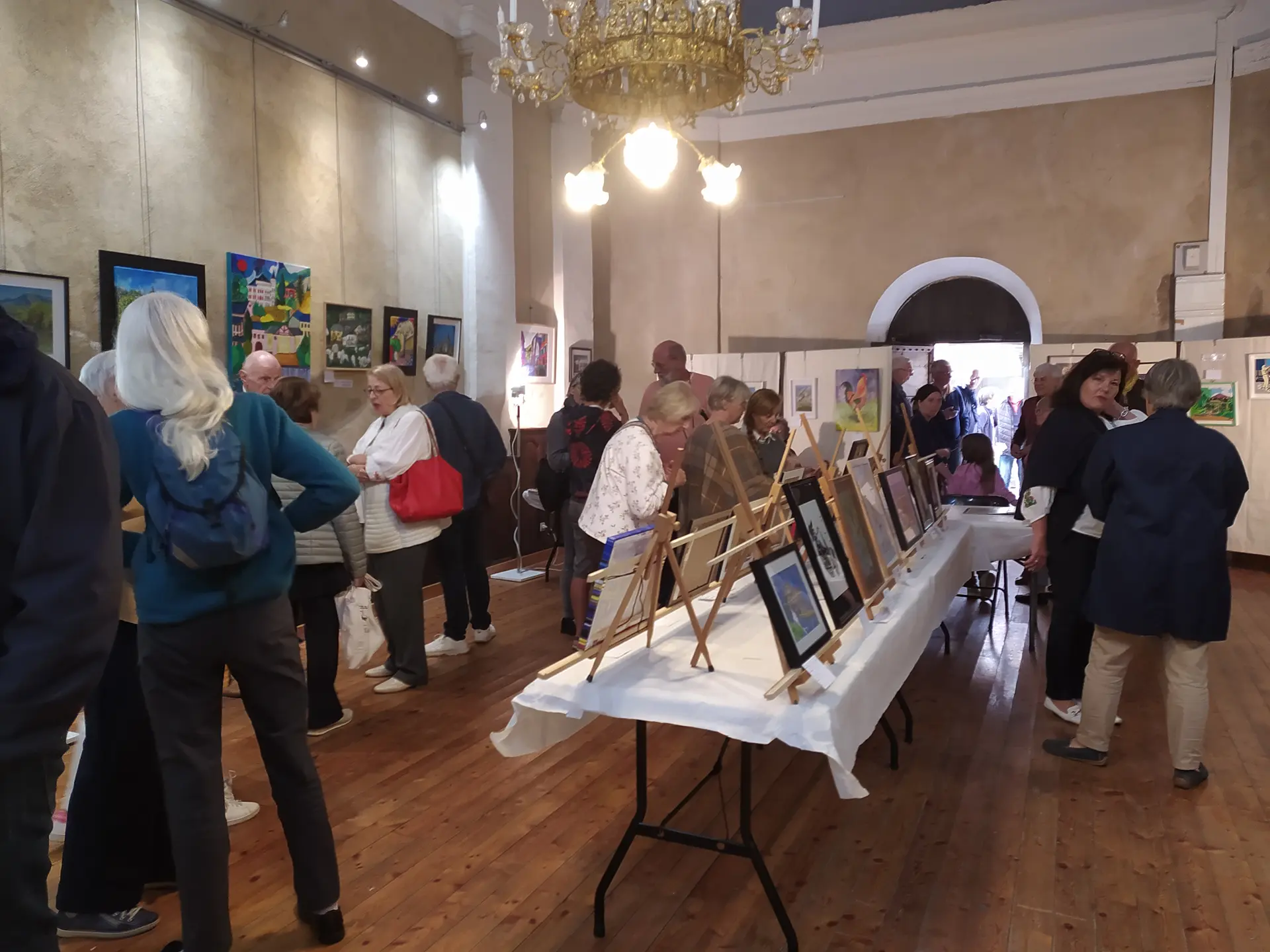 Exposition d'art plastique