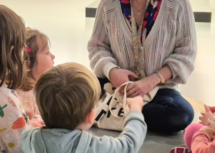 Visite famille 3-5 ans : Promenade chez les dieux