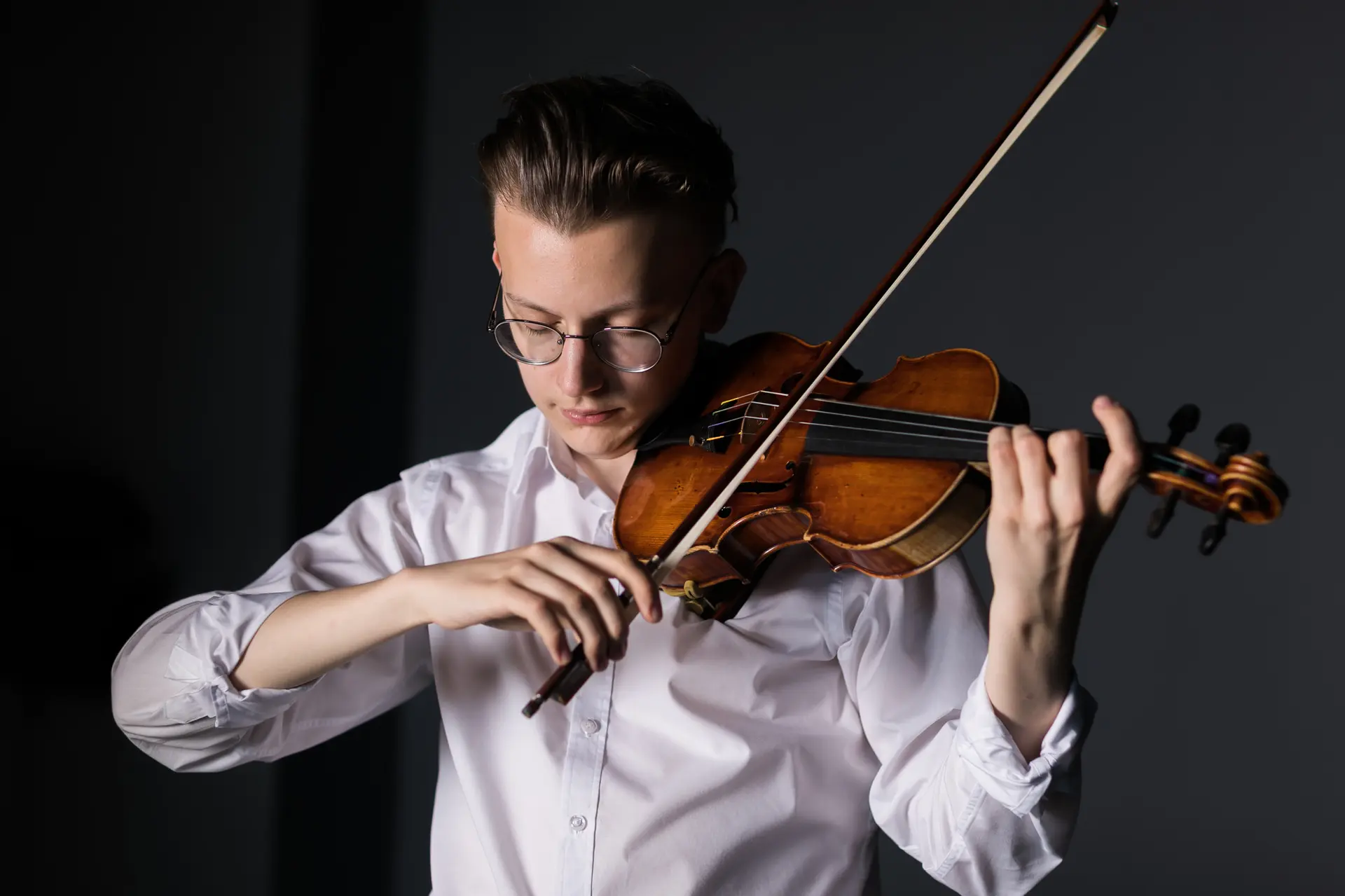 BOHDAN LUTS violon / ODEZA TRIO