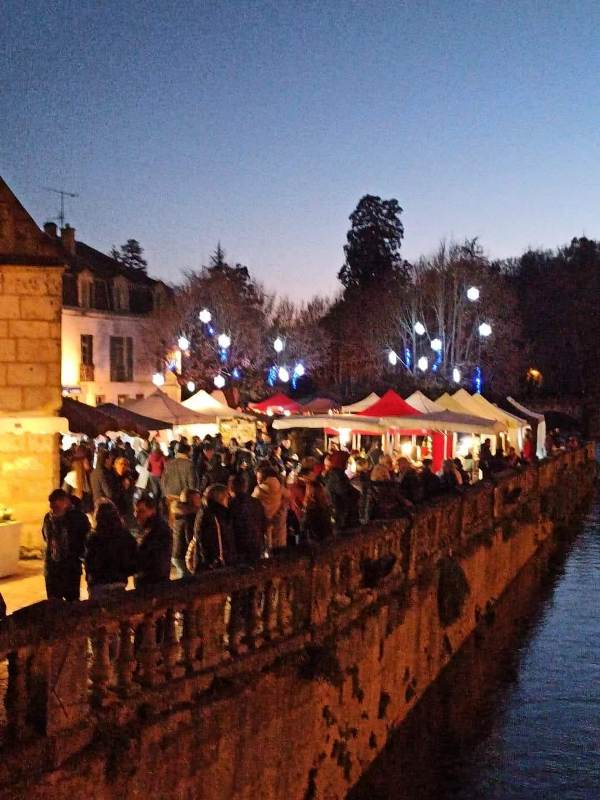 Marché de Noël de Brantôme en périgord