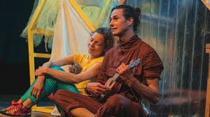 Festival de Théâtre : Une lune entre deux maisons