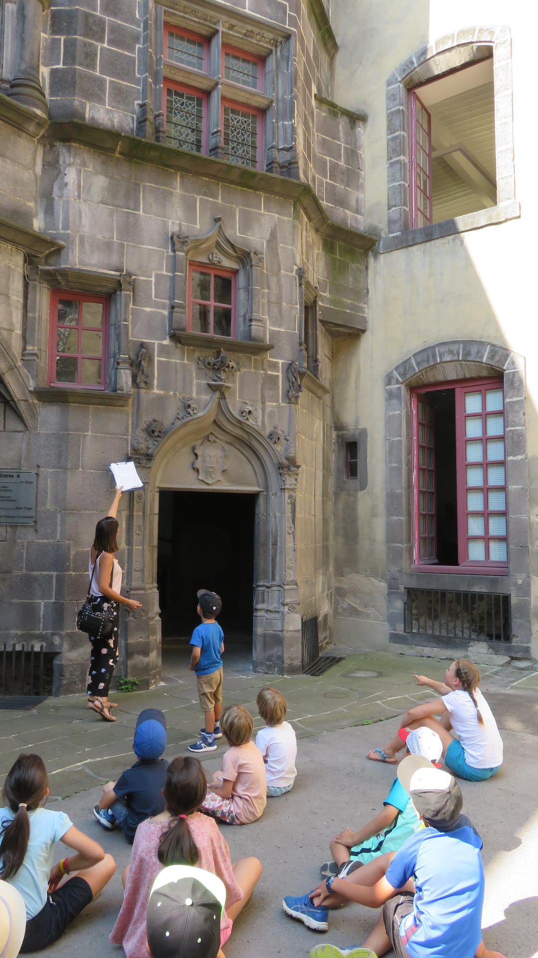 En famille : (super)-héros, réalité ou fiction