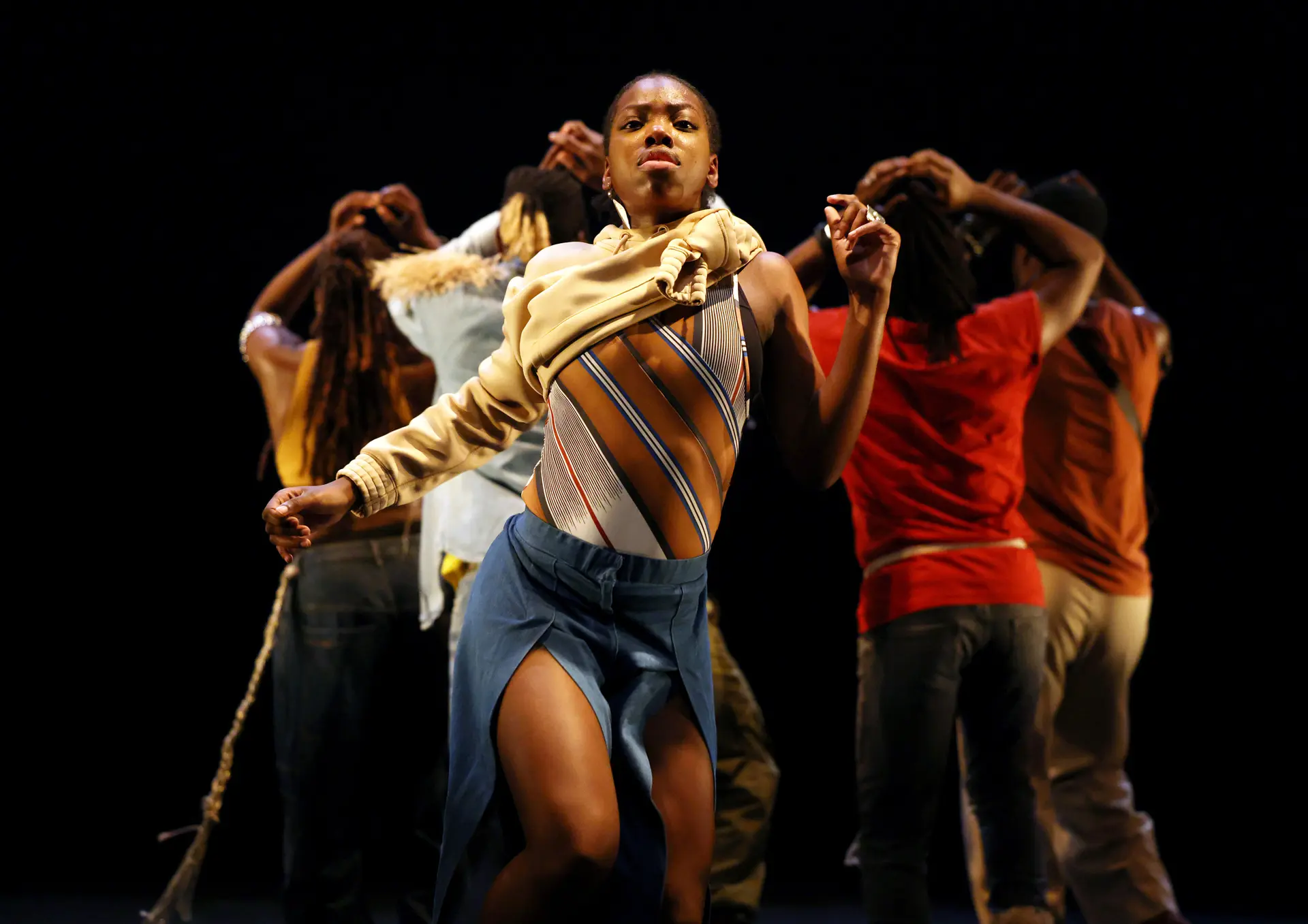 Compagnie par Terre - Anne Nguyen - "Matière(s) Première(s)"