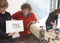 Atelier gravure au vernis mou animé par Serg Gicquel