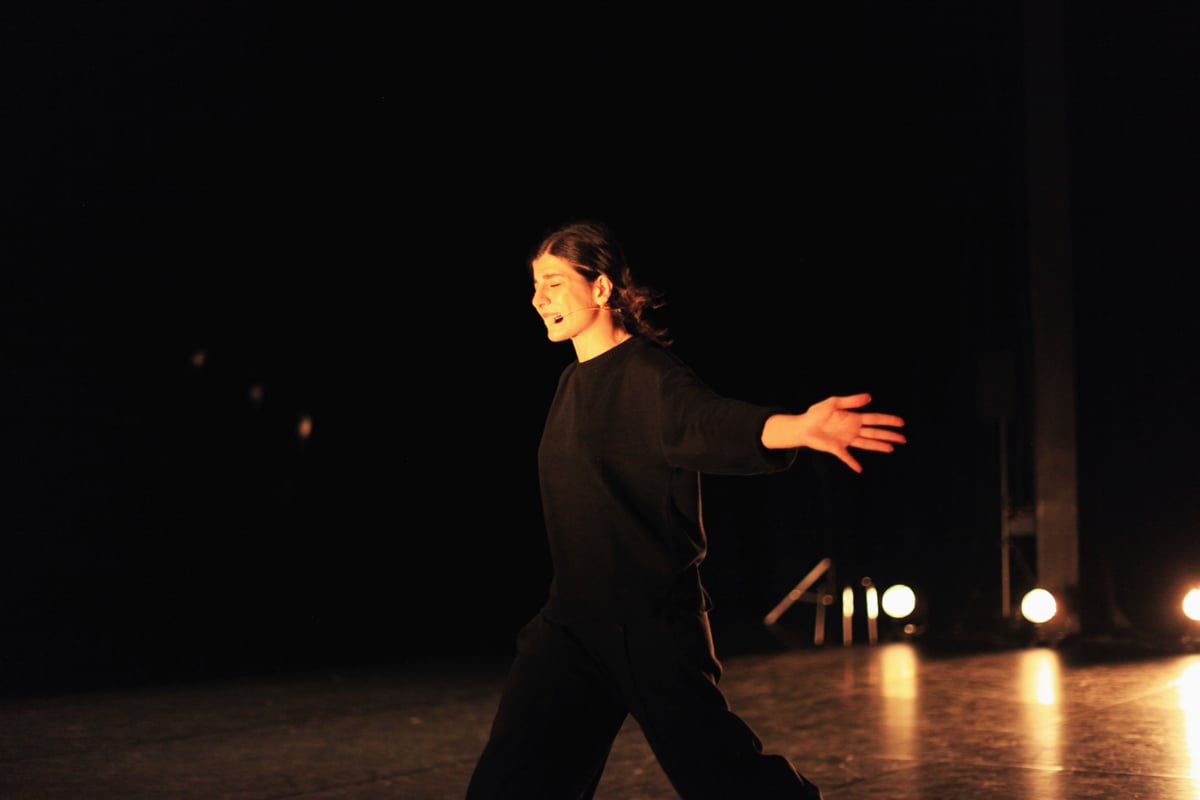 Agora Pôle National Cirque - I'm deranged / Compagnie Grosse Théâtre - Mina Kavani