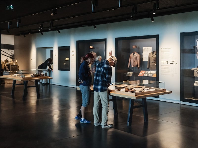 Expositon - Les comics entrent en guerre