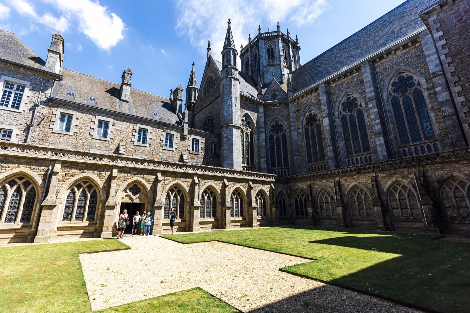 Visite historique de l’Abbaye de Bon Sauveur