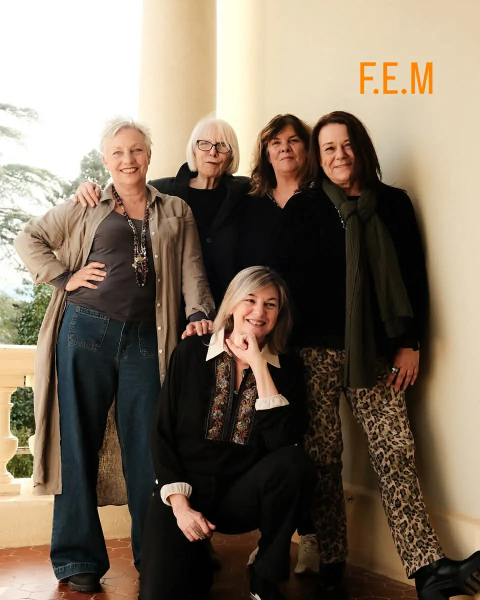 Exposition d'art contemporain féminin "49,6%"