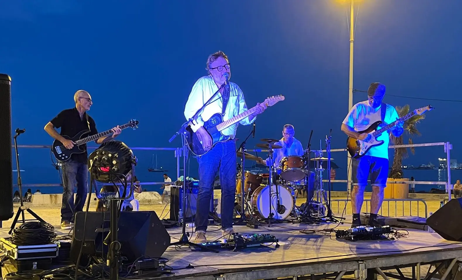 Concert rock du groupe Four Of Us