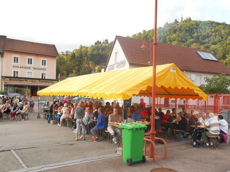 Foire aux kneffles et fumé vosgien