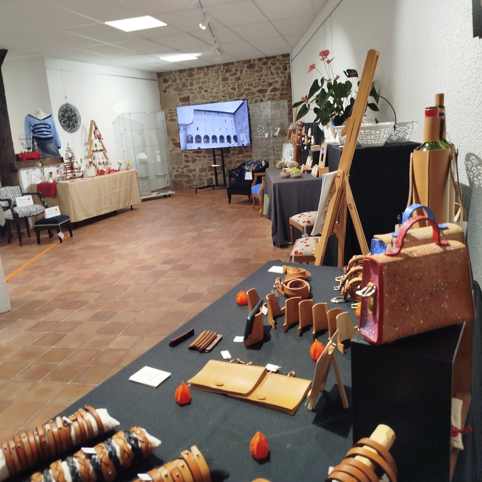 Boutique des Métiers d'Art à l'espace culturel, le Grand Saint-Léonard