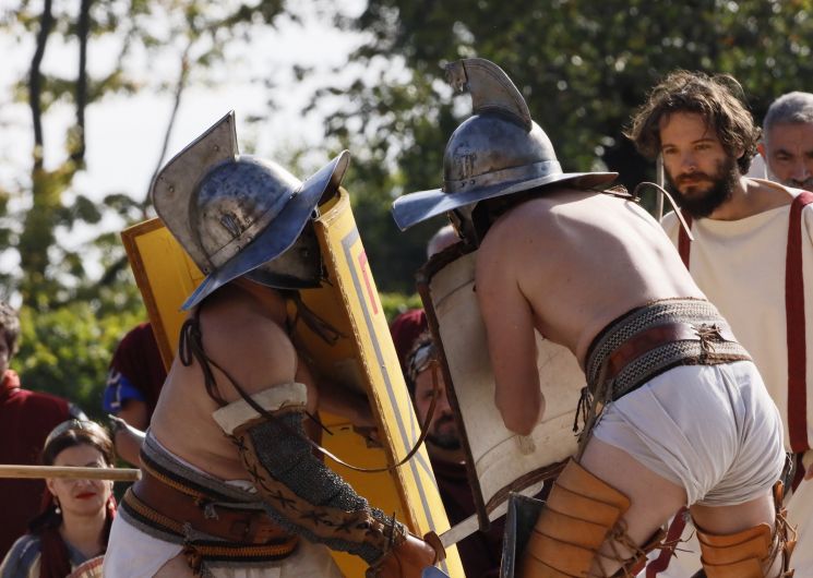 JOURNEES THEMATIQUES SUR LA GLADIATURE ET LES 100 ANS DE LA DÉCOUVERTE DU TROPHÉE