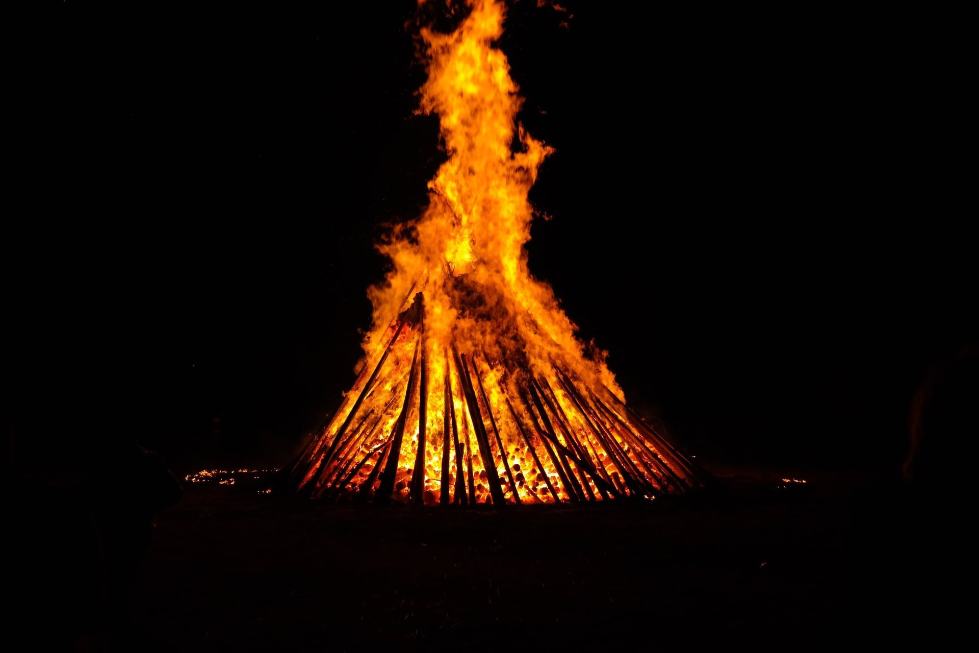 Feu de la St Jean au Saillant