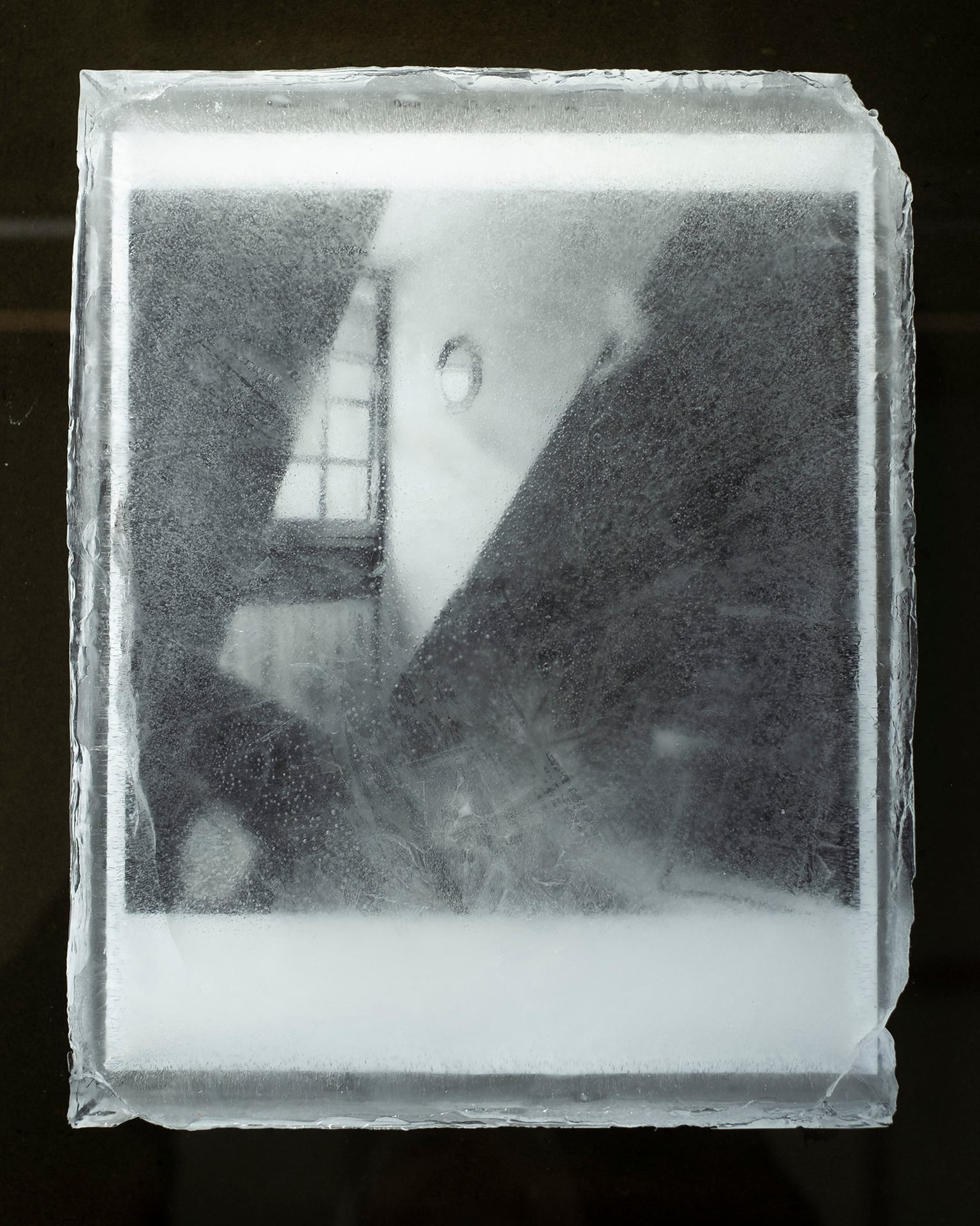 Installation artistique « Camera Calda / Débâcle » à la Glacière